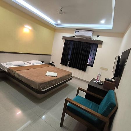 Hotel Pbs Grand Hospet Exterior foto